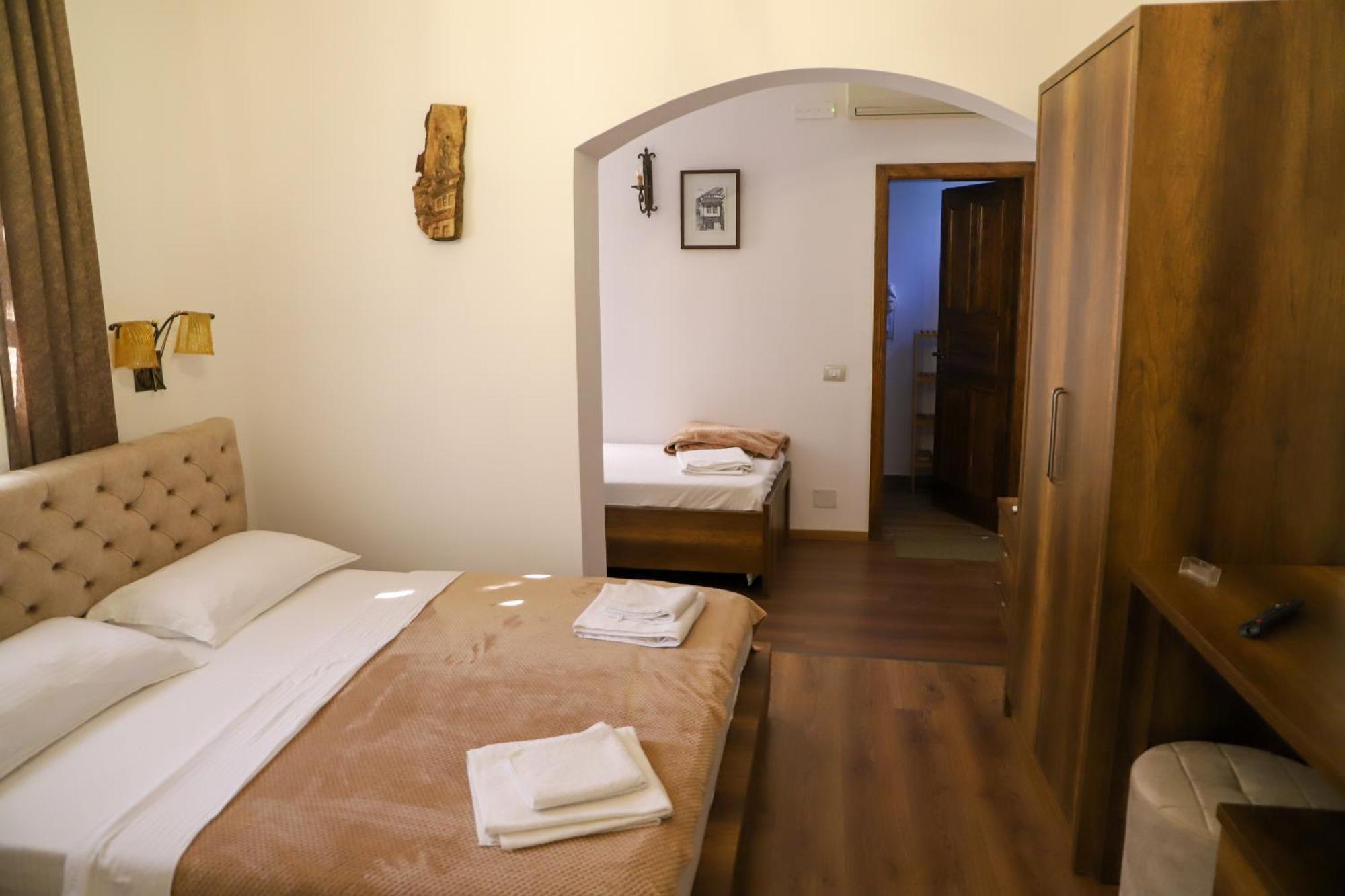 Dd Villa Берат Екстериор снимка