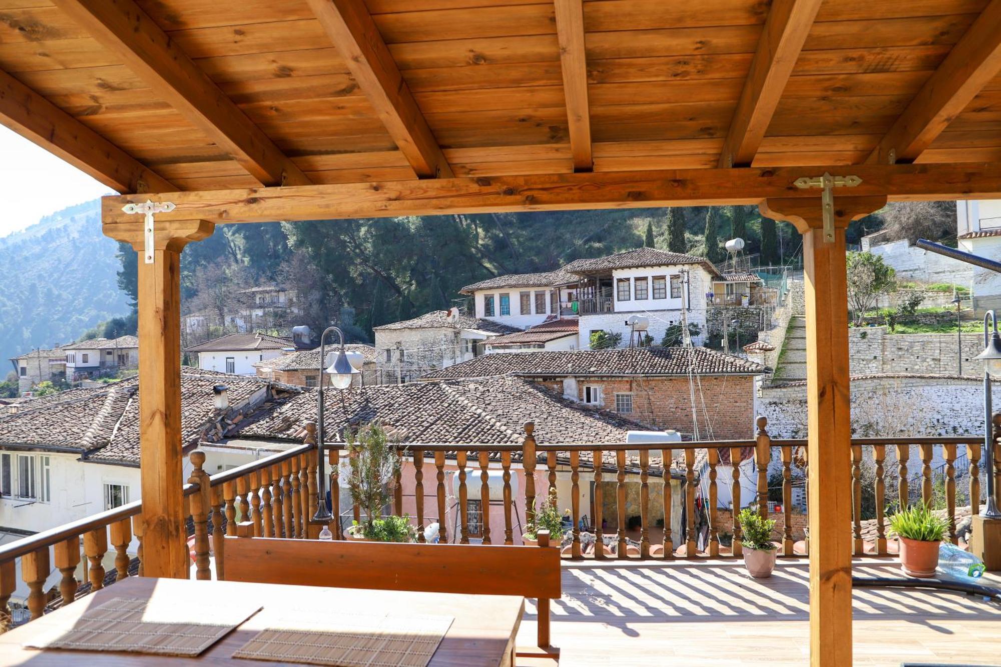 Dd Villa Берат Екстериор снимка