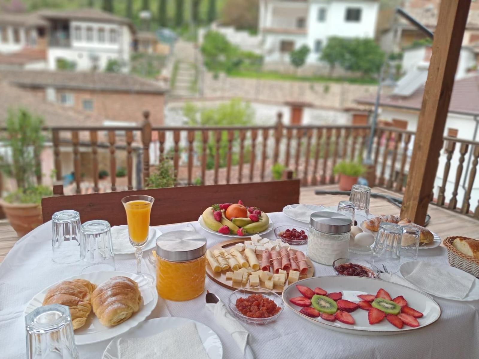 Dd Villa Берат Екстериор снимка